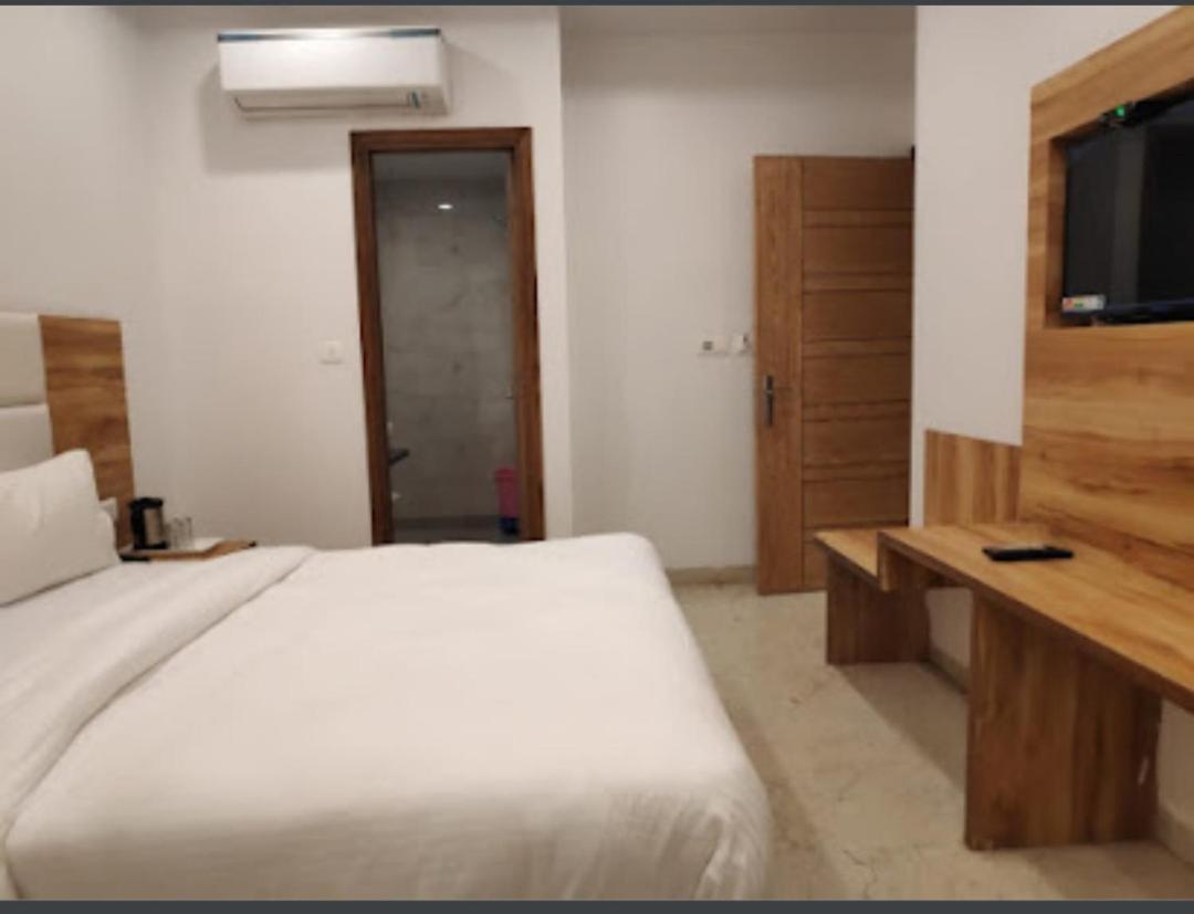 Hotel Awesome International New Delhi Ngoại thất bức ảnh